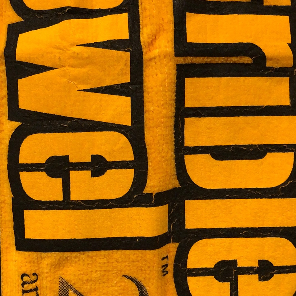 Pittsburgh Steelers Limited Edition 25th Anniversary Terrible Towel - Picture 5 of 6